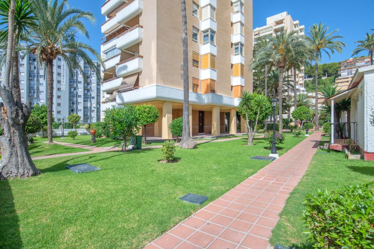 Arpa De Treboles - Carihuela Views! Lejlighed Torremolinos Eksteriør billede